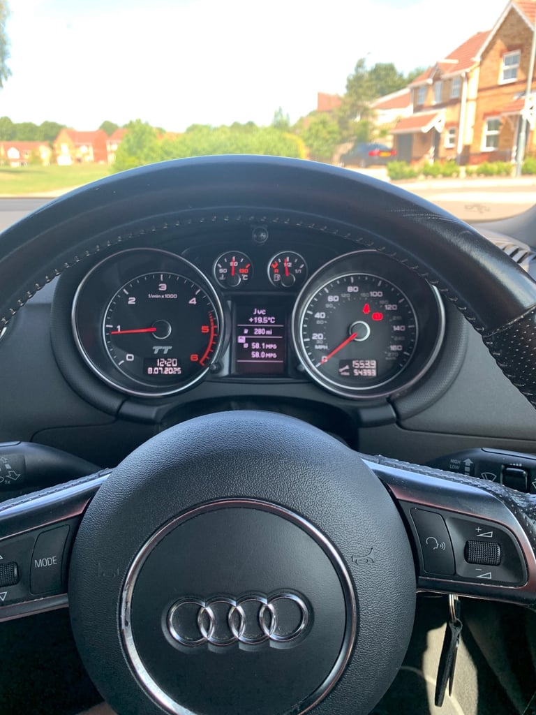 Audi, TT, Convertible, 2011, Manual, 1968 (cc), 2 doors