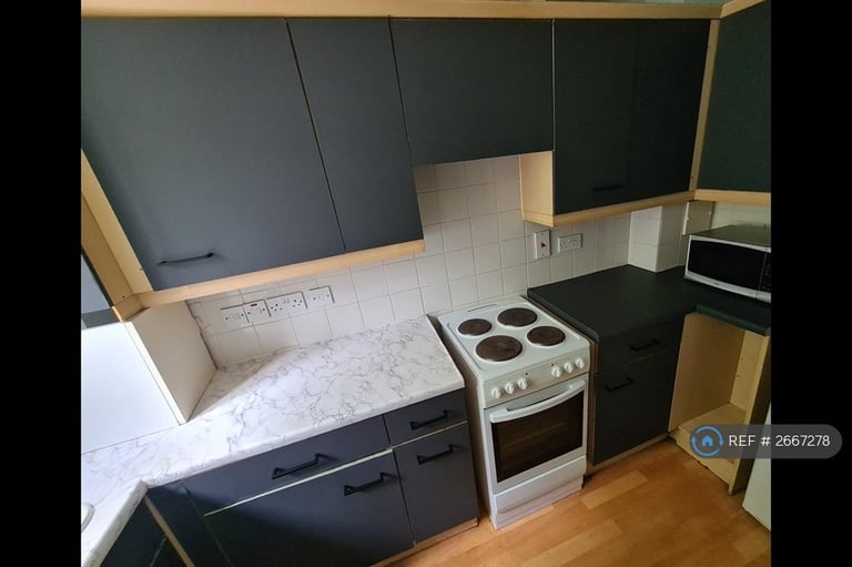 3 bedroom house in Banfield Road, London, SE15 (3 bed) (#2667278)