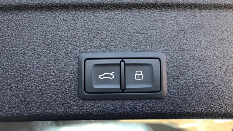 2019 Audi A4 40 TDI Black Edition 5dr S Tronic ESTATE DIESEL Automatic