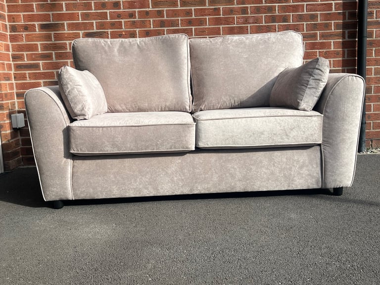 Brand new sofa bed CAN DELIVER 