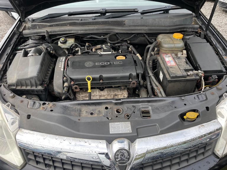 VAUXHALL ASTRA 1.8 VVT EXCLUSIVE TWINTOP CONVERTIBLE 57 REG MOT JULY 8TH 2026 LOW INSURANCE