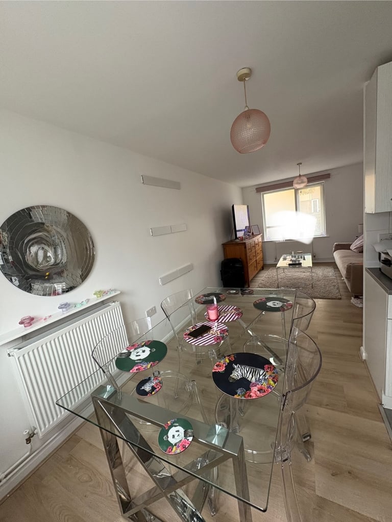 2 bed ground floor garden flat NW10 