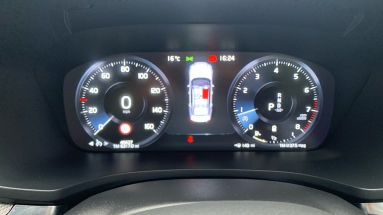 2021 Volvo S60 R-Design, B5 mild hybrid Saloon Petrol Automatic