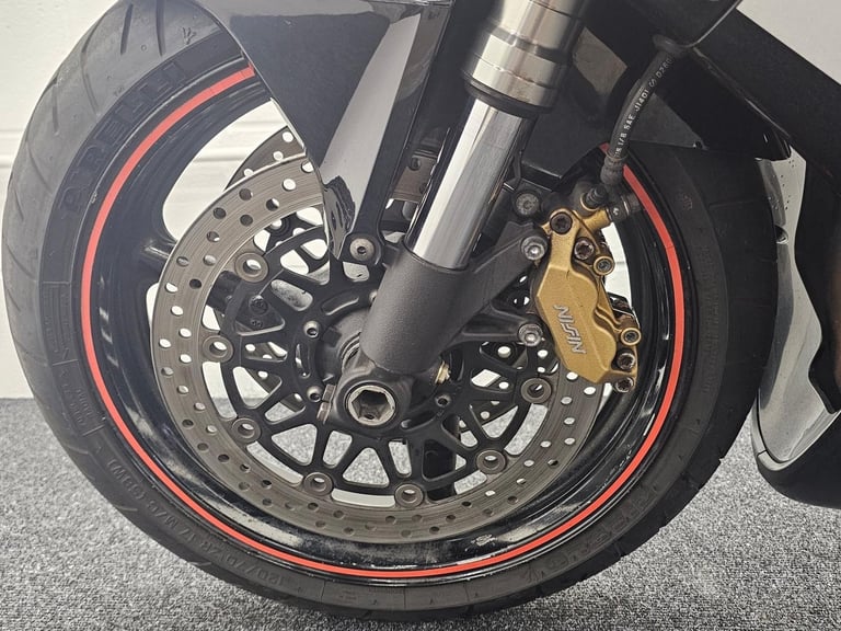 HONDA CBR900RR 929 ** SCORPION EXHAUST - OHLINS STEERING DAMPER - JUNE 26 MOT **