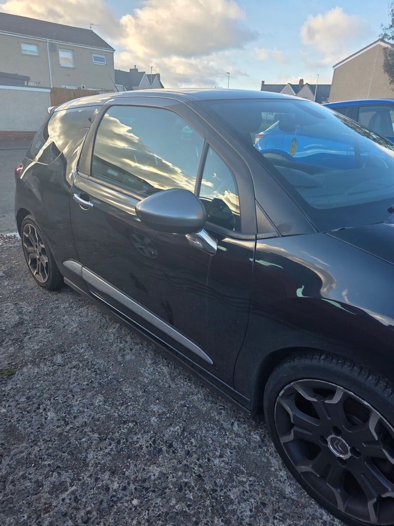 Citroen, DS3, Hatchback, 2014, Manual, 1560 (cc), 3 doors