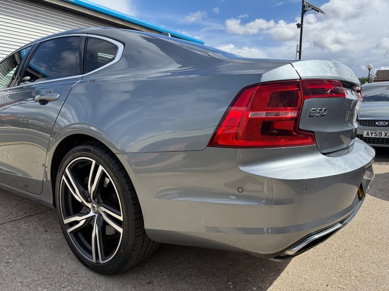 2018 Volvo S90 2.0 T8 Hybrid R DESIGN Pro 4dr AWD Geartronic SALOON Petrol Parallel Phev Automatic