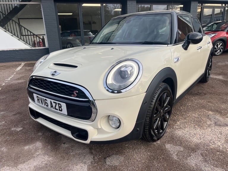  Mini Hatchback 2.0 Cooper S 5dr Auto - CHILLI PACK - SAT NAV -  MEDIA XL -
