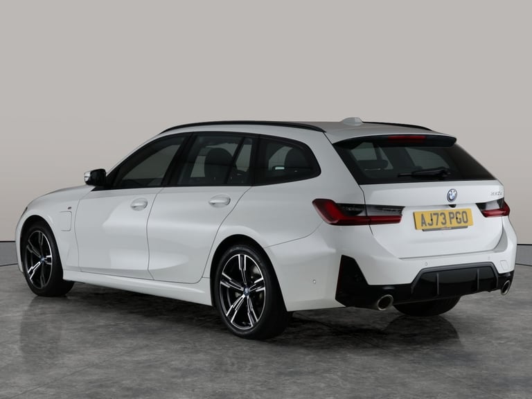 2024 BMW 3 Series 2.0 330e 12kWh M Sport Touring 5dr Petrol Plug-in Hybrid Auto Euro 6 (s/s)  Est...
