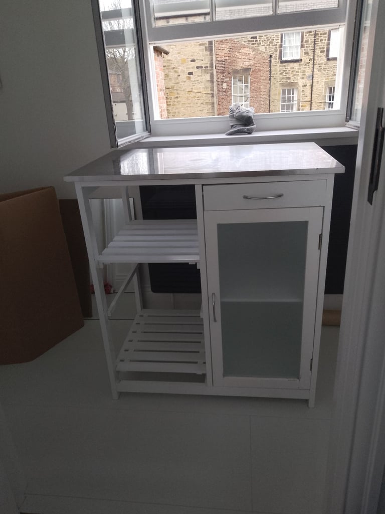 FREE KITCHEN CABINET 