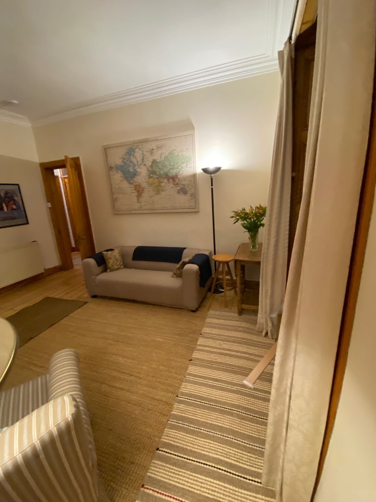EH1 One bedroom cosy furnished flat from 14 Oct £1150/mo