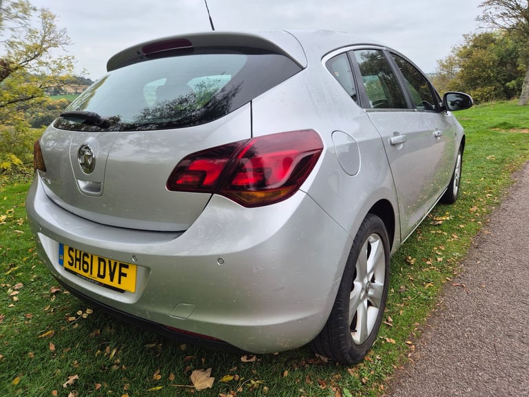 Vauxhall, ASTRA, Hatchback, 2011, Manual, 1398 (cc), 5 doors