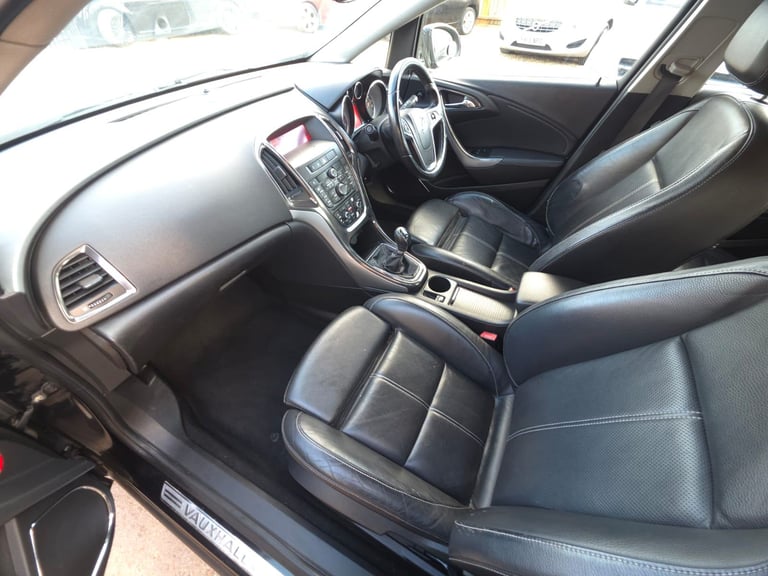 Vauxhall, ASTRA, Hatchback, 2010, Manual, 1686 (cc), 5 doors