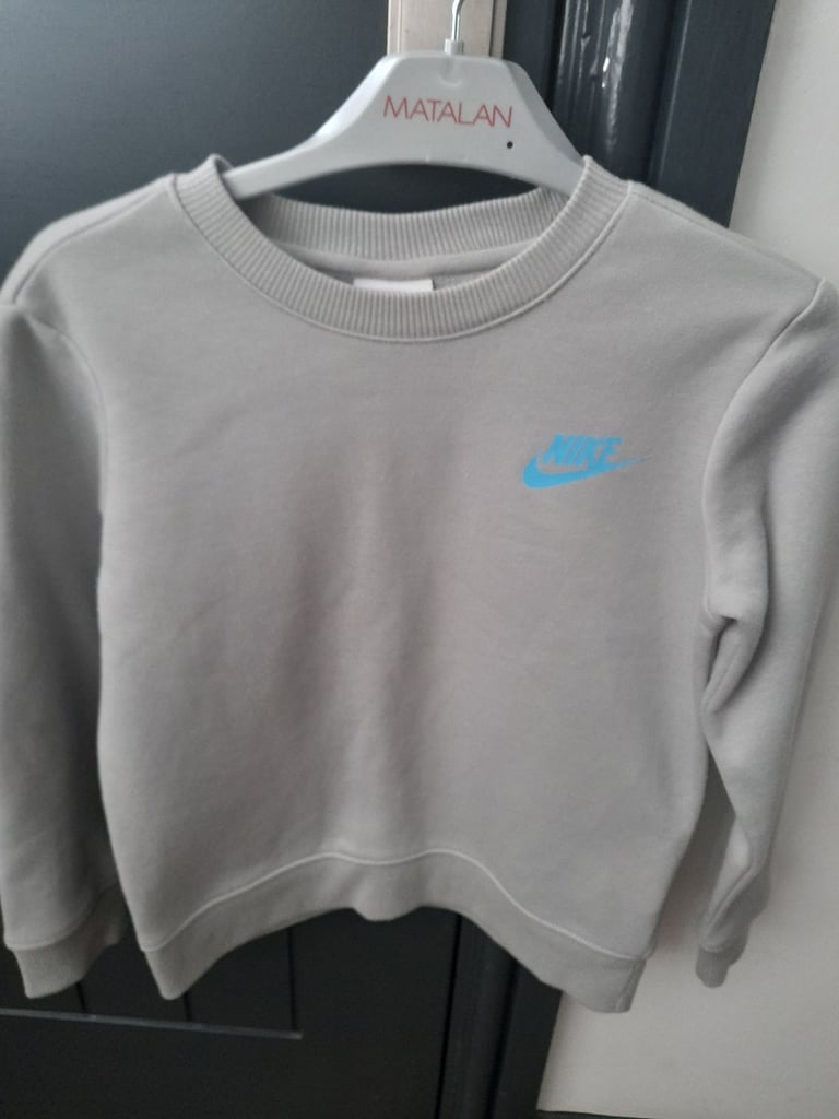 image for Nike jumper boys