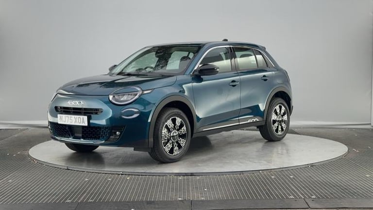 2025 Fiat 600 1.2 MHEV SUV 5dr Petrol Hybrid e-DCT Euro 6 (s/s) (100 ps) Automatic Hatchback Hybr...