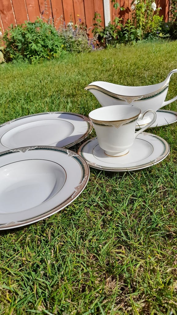 image for Royal Doulton Forsyth set
