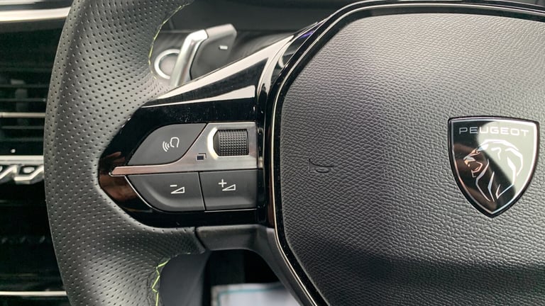 2025 Peugeot 2008 1.2 HYBRID GT SUV 5dr Petrol Hybrid e-DSC6 Euro 6 (s/s) (136 ps) SUV Hybrid Aut...