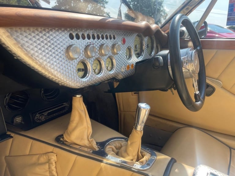 2003 52 MORGAN AERO 4.4 AERO 8 2-SEAT 2D 282 BHP