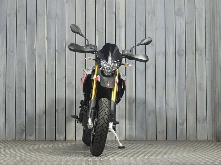 2018 18 APRILIA DORSODURO 900