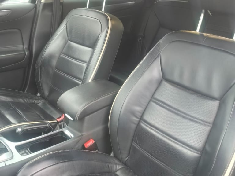 2011 Ford Mondeo 2.0T EcoBoost Titanium X Hatchback 5dr Petrol Powershift Euro 5 (203 ps) Hatchba...