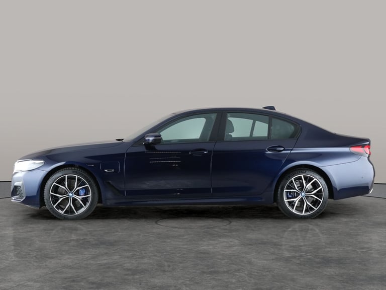 2021 BMW 5 Series 545e xDrive M Sport 4dr Auto SALOON PETROL/ELECTRIC Automatic