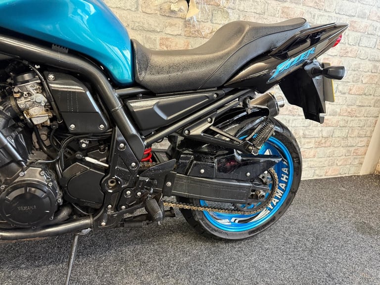 2003 Yamaha FZS 1000 Fazer - 21k miles - Long Mot - Lovely colour  