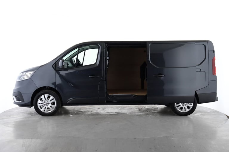 2025 Renault Trafic LL30 Blue dCi 130 Extra [Safety] Van Panel Van Diesel Manual