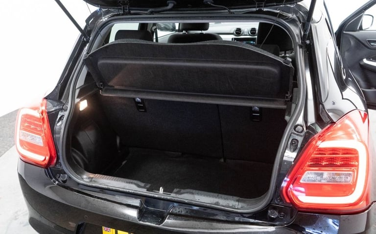 2022 72 SUZUKI SWIFT 1.2 DUALJET MHEV SZ-T HATCHBACK 5DR PETROL HYBRID MANUAL EU