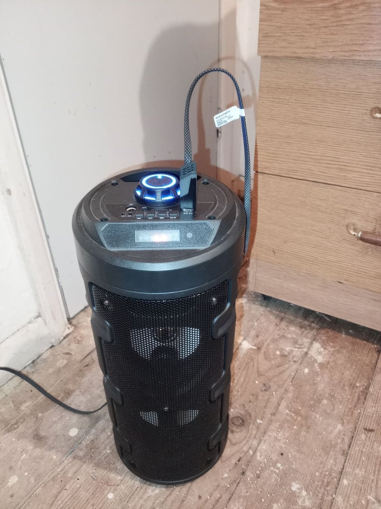 You know Bluetooth rechargeable karaoke speakerx