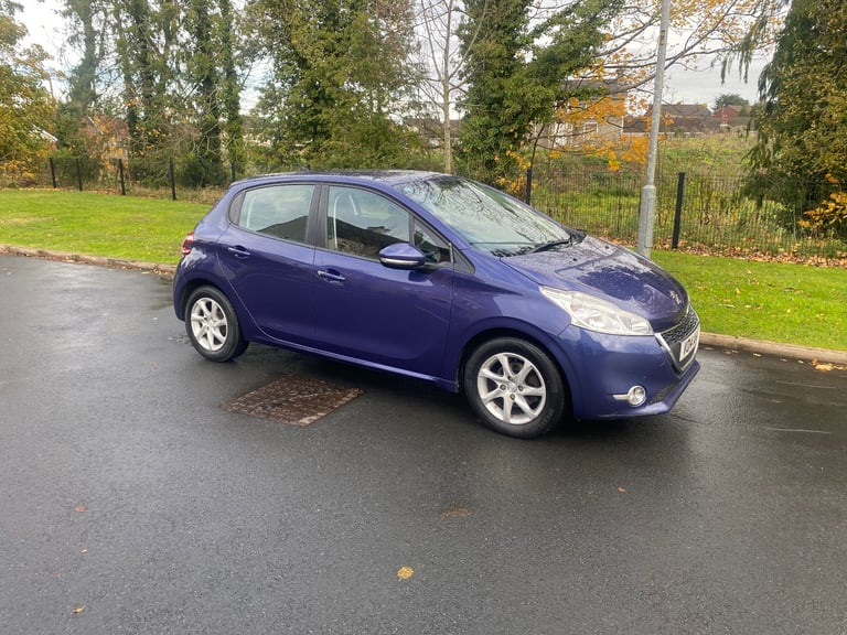 2014 Peugeot 208 1.2 Active- MOT 