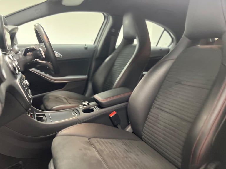 2016 Mercedes-Benz A-Class 1.6 A180 AMG Line (Executive) 7G-DCT Euro 6 (s/s) 5dr HATCHBACK Petrol...