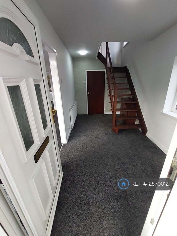 3 bedroom house in Links Gate, Fulwood, Preston, PR2 (3 bed) (#2670012)