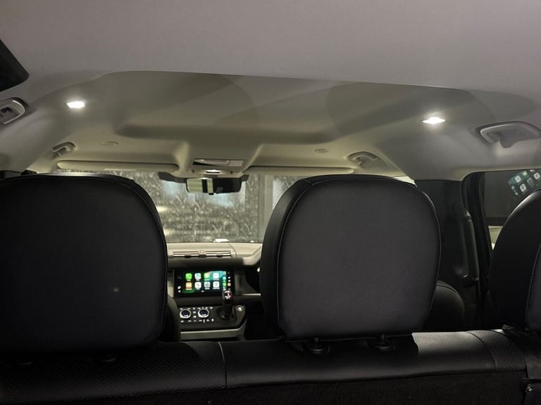 2023 Land Rover Defender 3.0 D250 MHEV SE Hard Top SUV 5dr Diesel Auto 4WD MWB Euro 6 (s/s) (250 ...