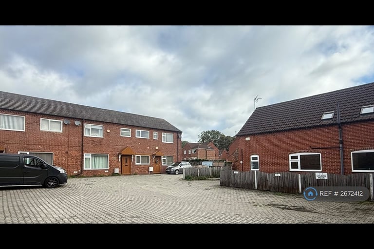 3 bedroom house in Church Mews, Haxey, Doncaster, DN9 (3 bed) (#2672412)