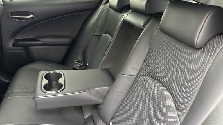 2019 Lexus UX 2.0 250h Takumi SUV 5dr Petrol Hybrid E-CVT E-FOUR Euro 6 (s/s) (184 ps) SUV Petrol...