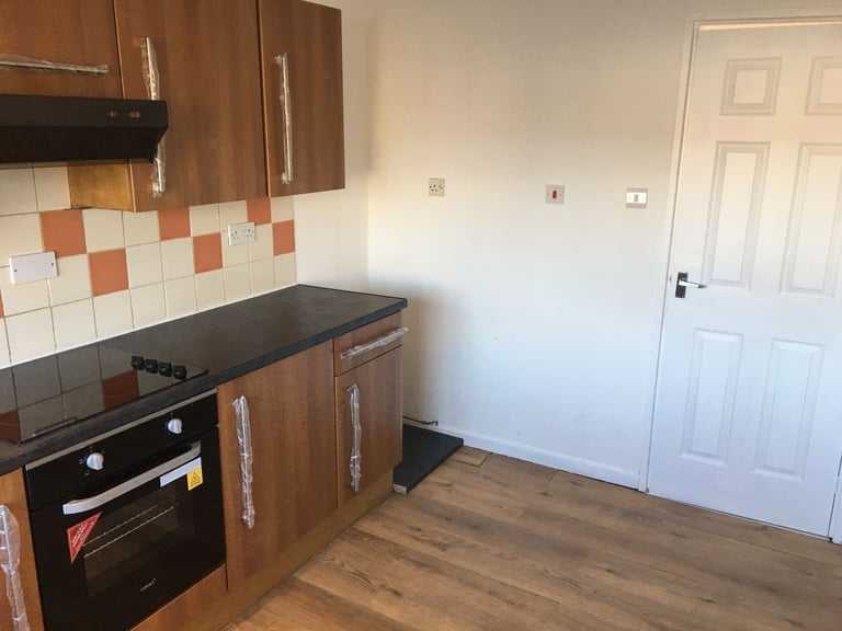 Govan Riverside Apartments (G51 2LN) - 3 bedrooms flat for long term let...