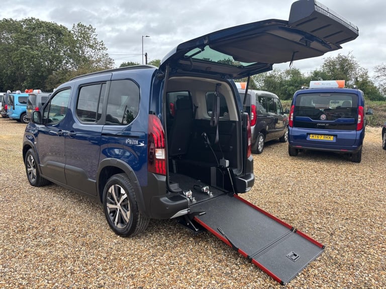 PEUGEOT RIFTER WAV WHEELCHAIR ACCESSIBLE VEHICLE AUTOMATIC 1.5 BlueHDi Allure