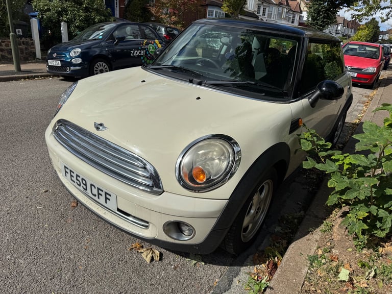 Mini Cooper HATCHBACK, 2009, Manual, 1598 (cc),3 doors - Image 2