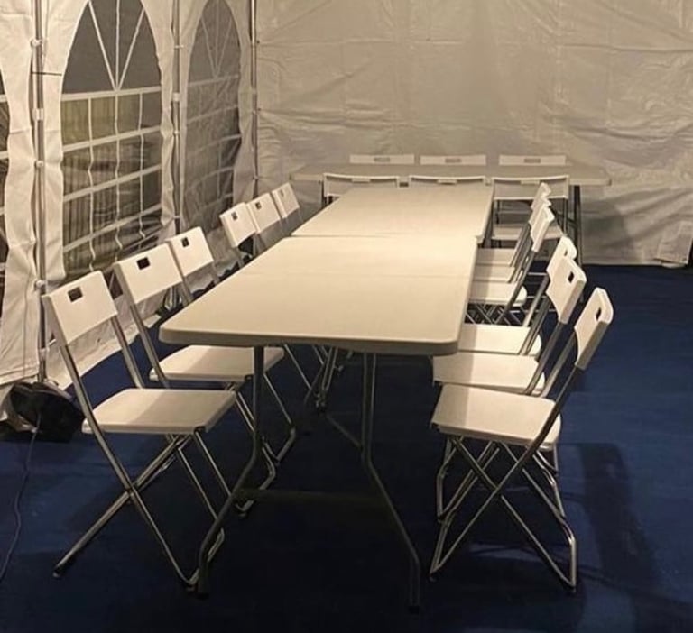 Folding chairs 