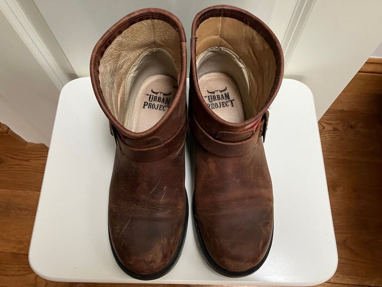 Brown Leather Ladies Boots size 6
