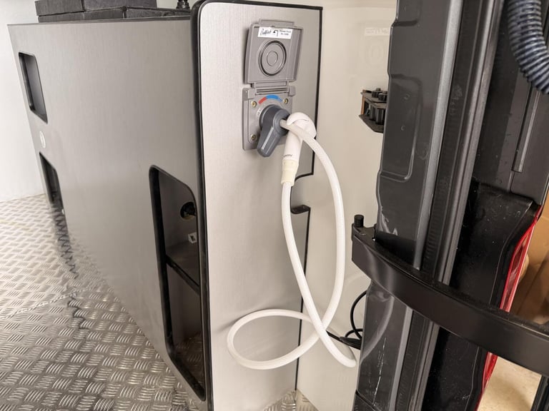 2023 Volkswagen Crafter Motorhome Race Van Camper Van 2.0 VW Crafter Camper Van Race Van Garage m...