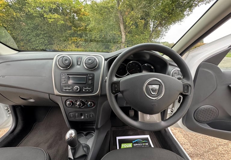 2015 Dacia Sandero 1.5 Dci Laureate Hatchback HATCHBACK Diesel Manual
