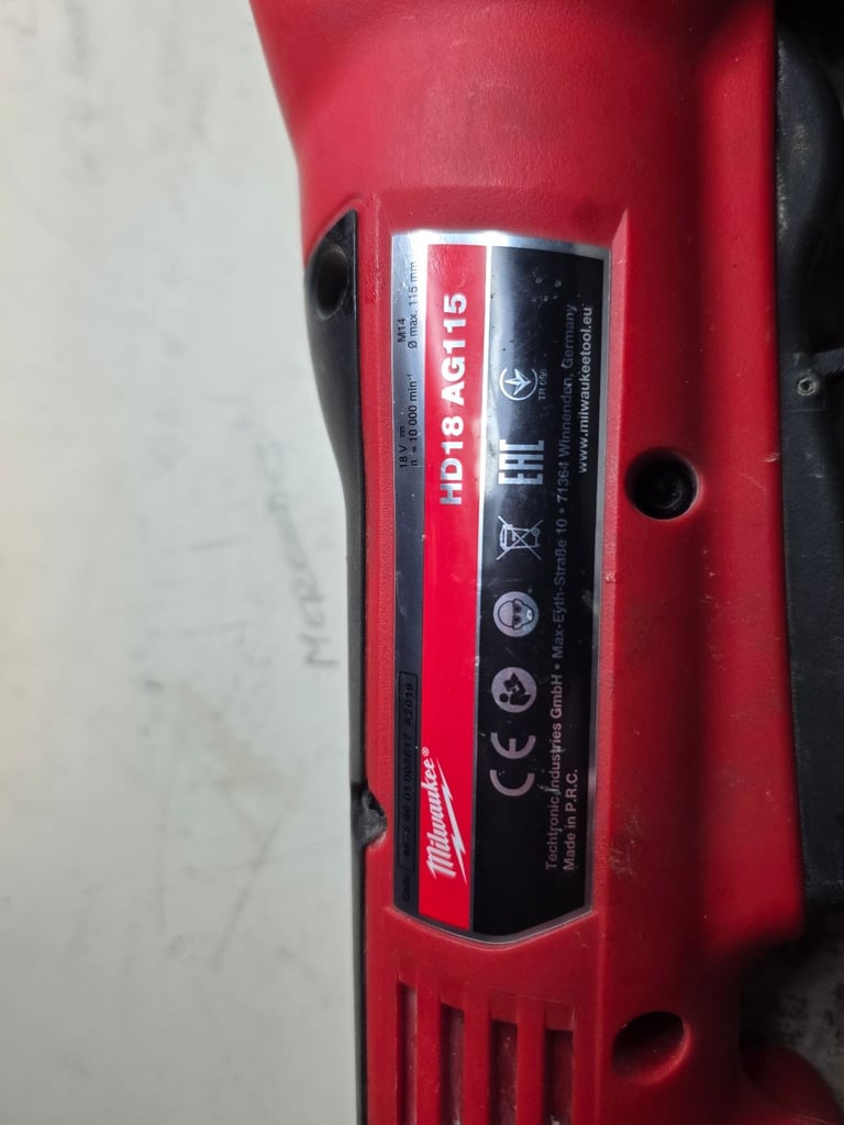 Milwaulkee 4 inch angle grinder body only