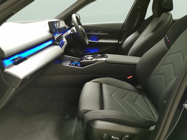 2024 BMW i5 40 83.9kWh M Sport Touring 5dr Electric Auto eDrive (11kW Charger) (340 ps) Estate El...