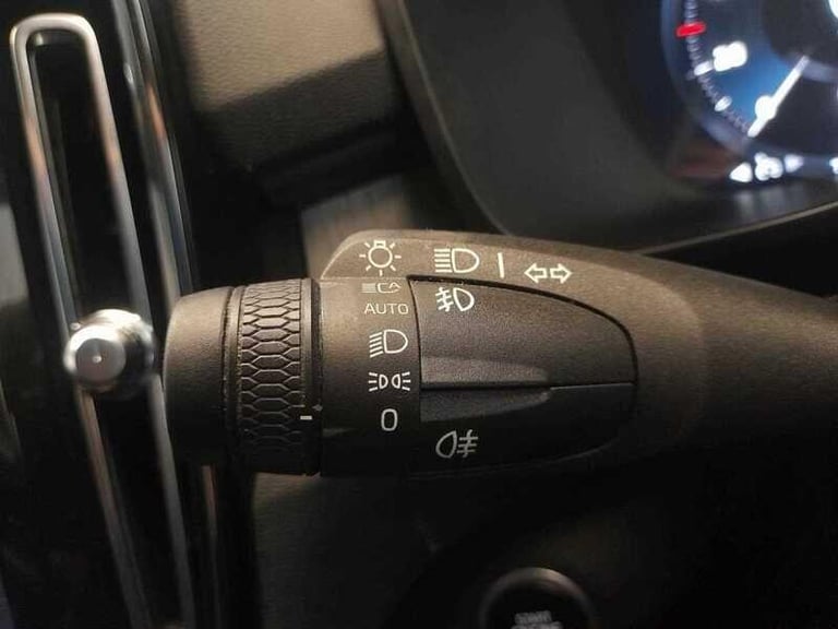 2022 Volvo XC40 1.5h T5 Twin Engine Recharge 10.7kWh Inscription Pro SUV 5dr ESTATE Petrol/Electr...