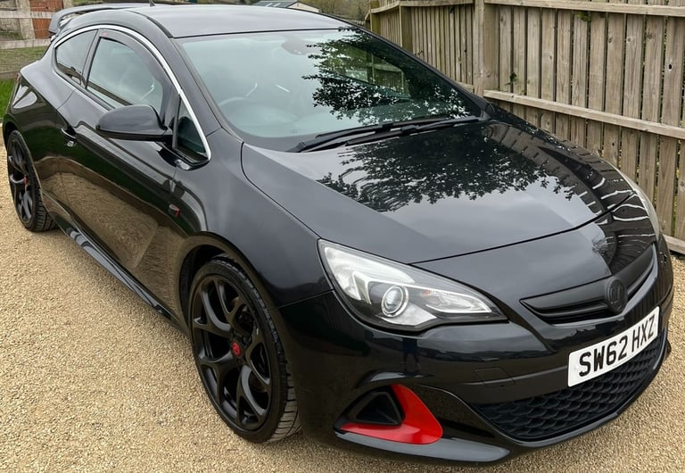 2012 - 12 Vauxhall Astra J GTC 2.0T VXR Euro 6 (s/s) 3dr HATCHBACK Petrol Manual