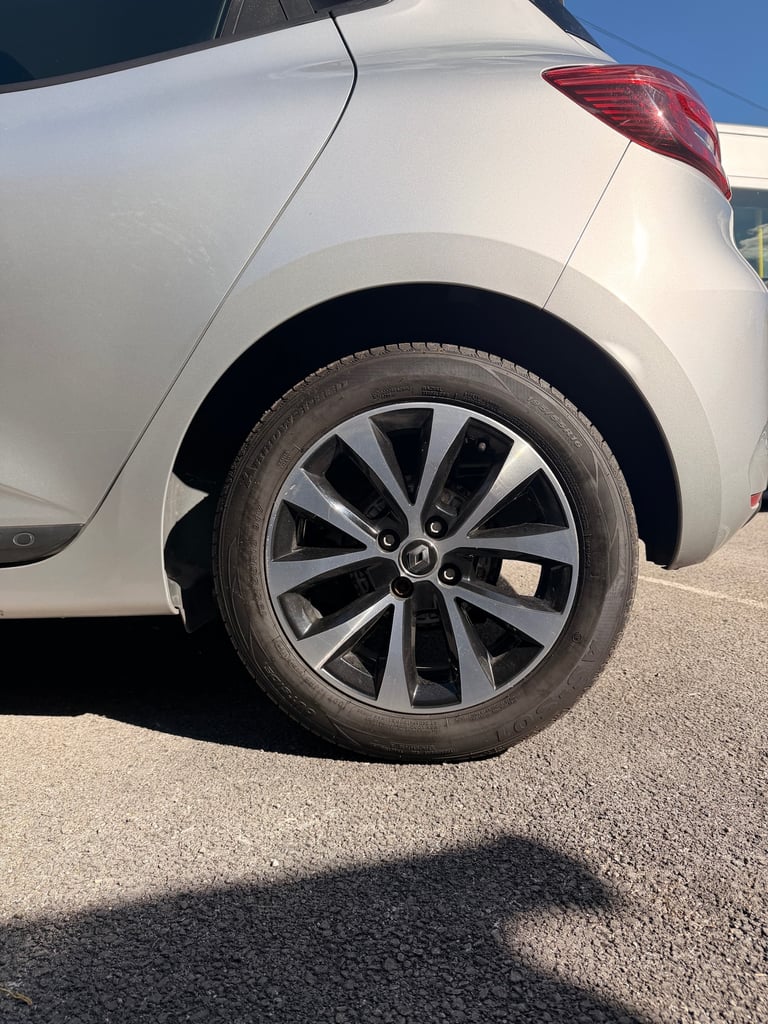 2021 Renault Clio 1.0 TCe 90 Iconic 5dr HATCHBACK Petrol Manual