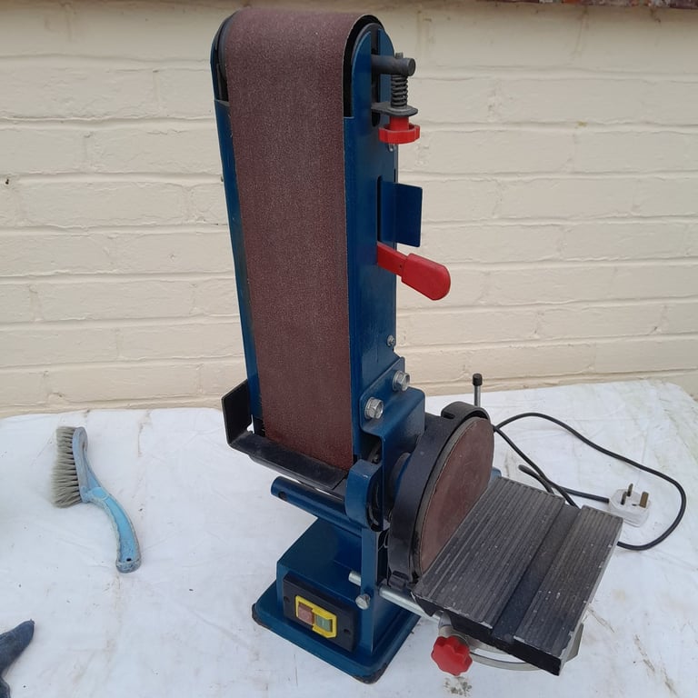 Belt linisher disc sander