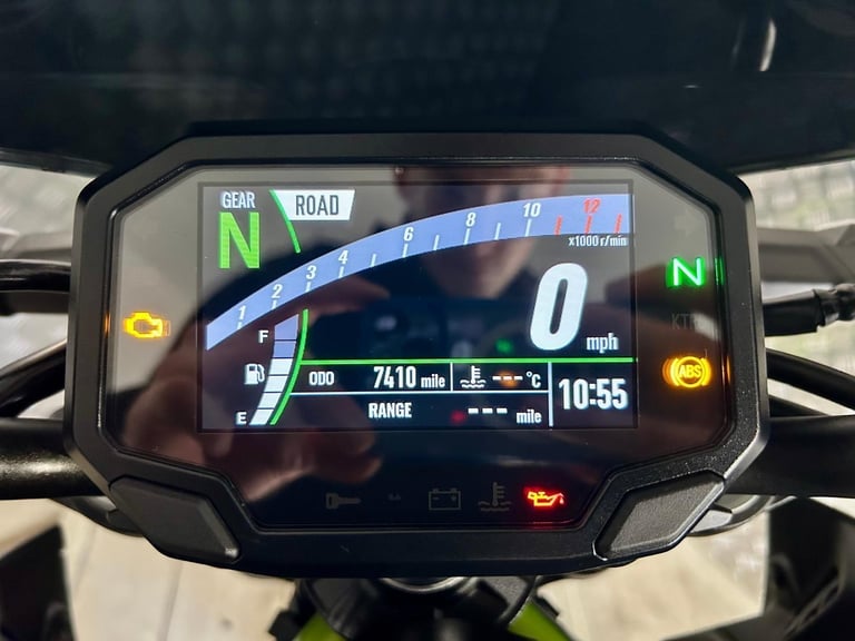 KAWASAKI Z900, 2021, SUPERB CONDITION, ONLY 2 OWNERS & 7,410 MILES