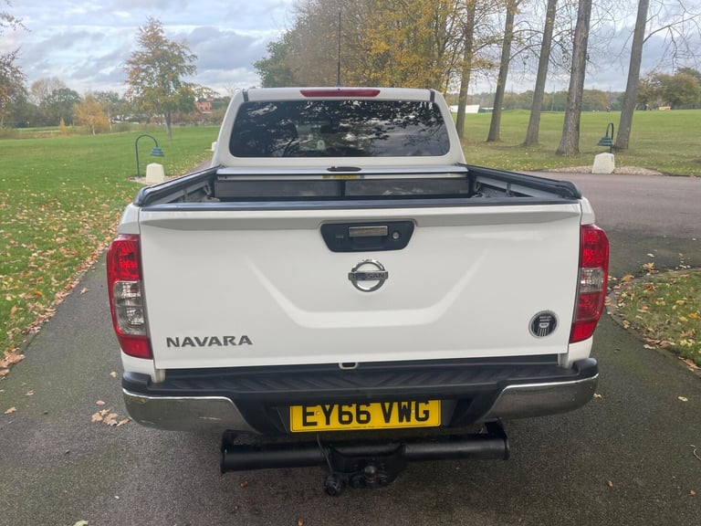 2016 Nissan Navara 2.3 dCi Acenta+ 4WD Euro 6 (s/s) 4dr PICK UP Diesel Manual