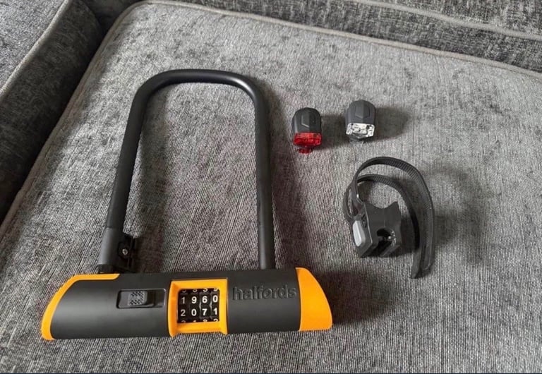 image for Brand New Large D Lock And front & rear Lights 